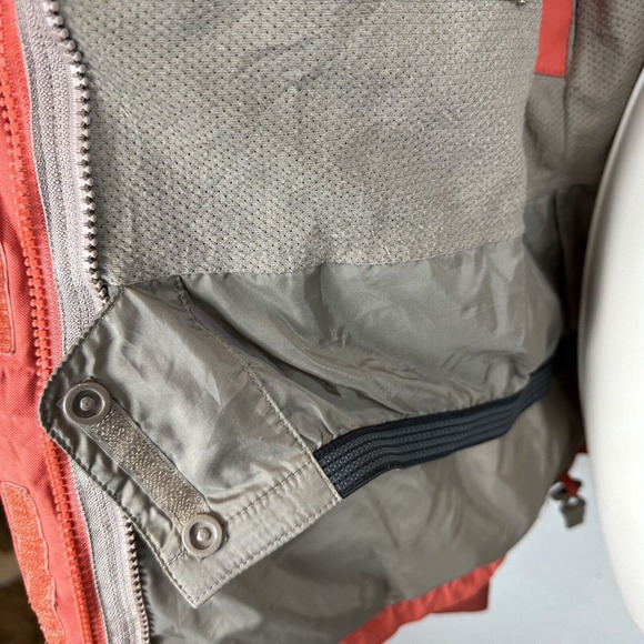 The North Face Hyvent Women's Jacket Large Burgundy Salmon Nylon Coat Medium - Picture 11 of 13